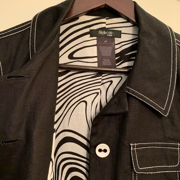 Gorgeous Black Jacket - Perfect for Work! - Picture 2 of 3